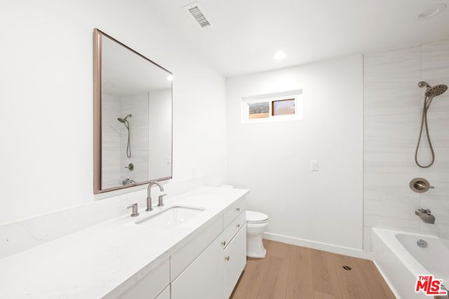 9717 Cisco Street, Los Angeles, CA 90034