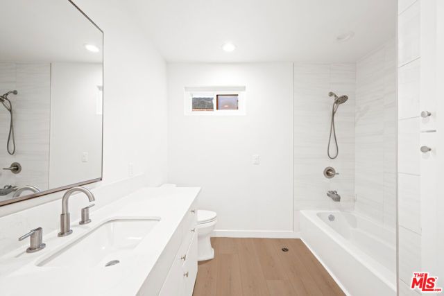 9717 Cisco Street, Los Angeles, CA 90034