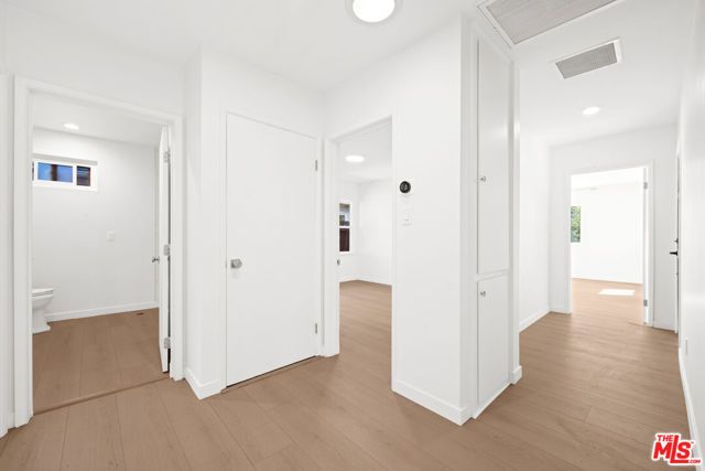 9717 Cisco Street, Los Angeles, CA 90034