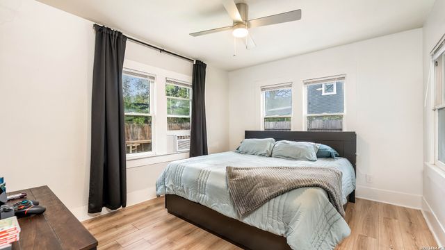 3510 N Flores, San Antonio, TX 78212