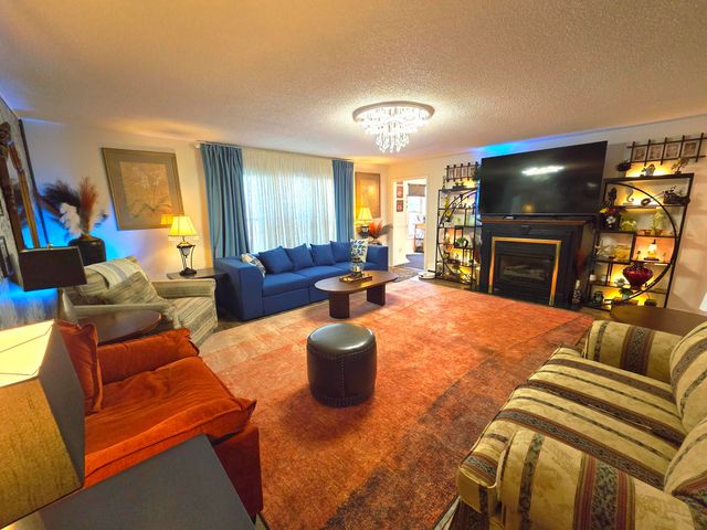 330 Stonecreek Place, Paducah, KY 42003