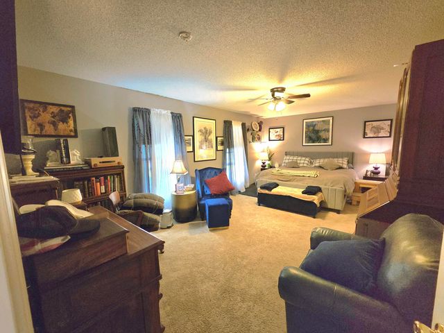 330 Stonecreek Place, Paducah, KY 42003