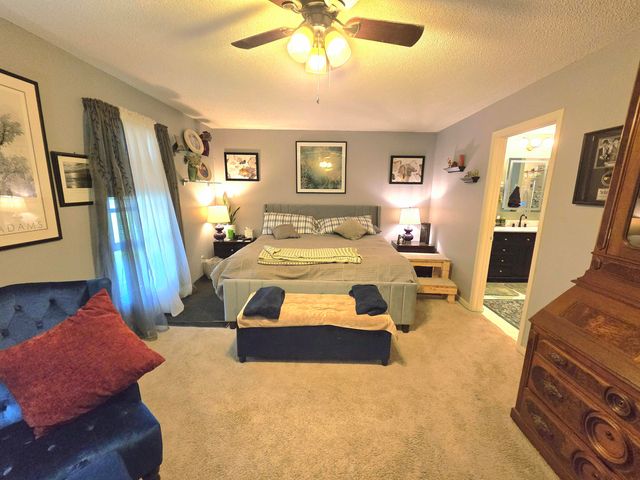 330 Stonecreek Place, Paducah, KY 42003
