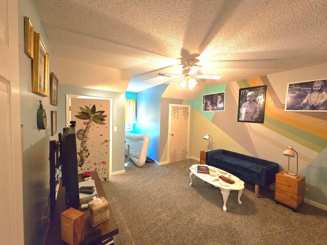 330 Stonecreek Place, Paducah, KY 42003