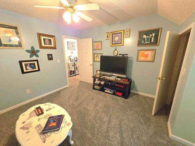 330 Stonecreek Place, Paducah, KY 42003