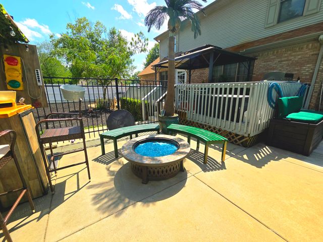 330 Stonecreek Place, Paducah, KY 42003