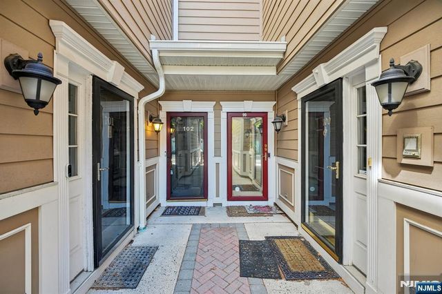 102 Abbie Court B1, West New York, NJ 07093