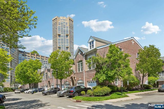 102 Abbie Court B1, West New York, NJ 07093