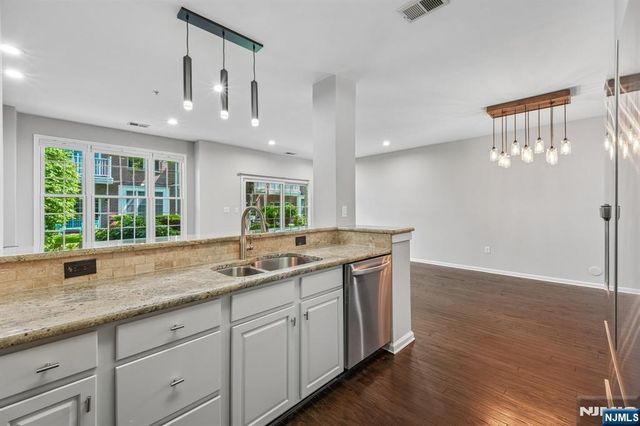 102 Abbie Court B1, West New York, NJ 07093