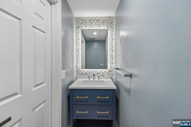 102 Abbie Court B1, West New York, NJ 07093