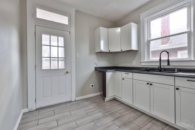 5807 Prentice Street, Cincinnati, OH 45227