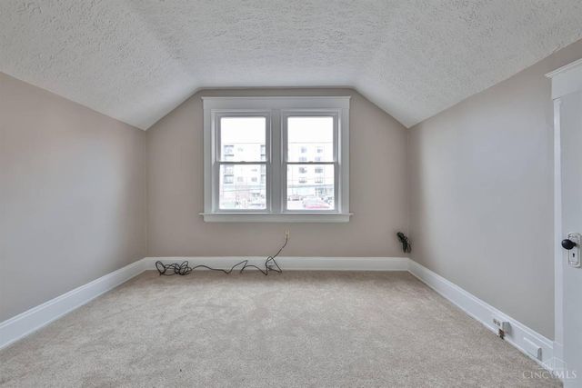 5807 Prentice Street, Cincinnati, OH 45227