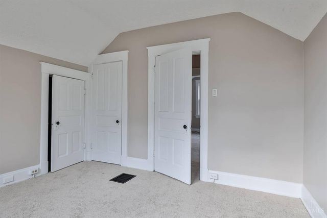 5807 Prentice Street, Cincinnati, OH 45227