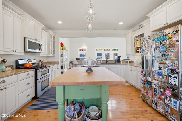 103 Bunch Road, Aydlett, NC 27916