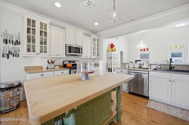 103 Bunch Road, Aydlett, NC 27916