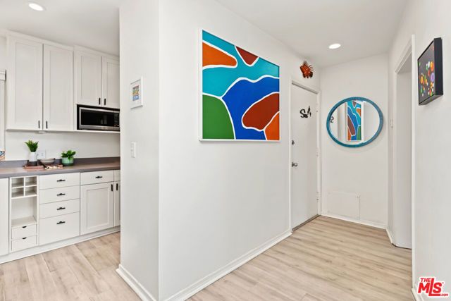 1400 N Hayworth Avenue 6, West Hollywood, CA 90046