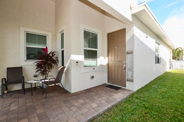 1897 NW Cataluna Circle, Port St. Lucie, Port St Lucie, FL 34986