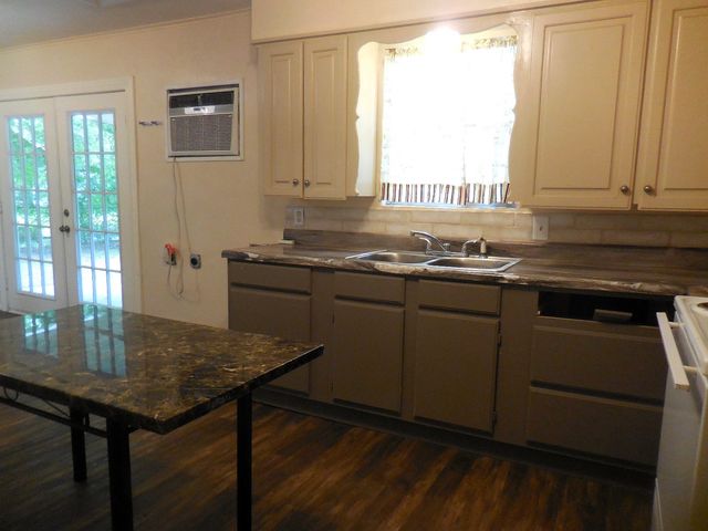405 N Second Street, Quinlan, TX 75474