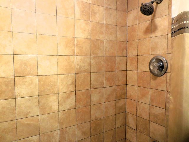 405 N Second Street, Quinlan, TX 75474