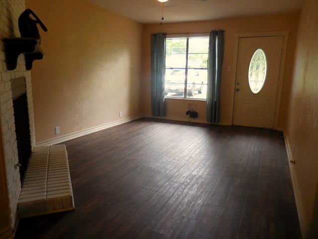 405 N Second Street, Quinlan, TX 75474