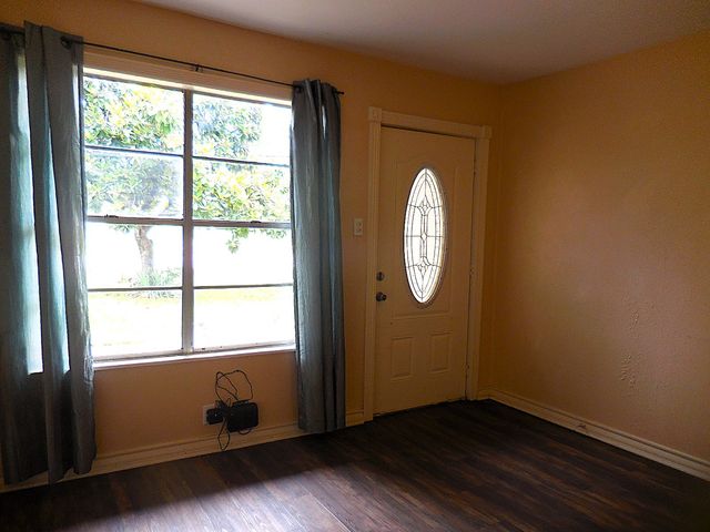 405 N Second Street, Quinlan, TX 75474