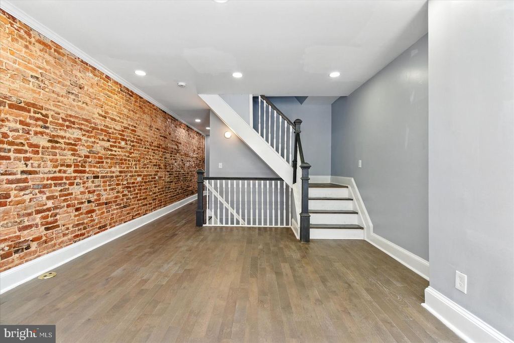 418 WHITRIDGE AVE, Baltimore, MD 21218
