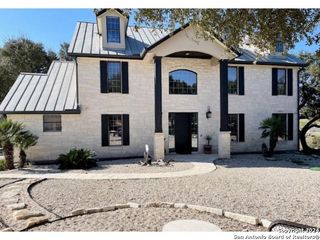 587 oak shores, Canyon Lake, TX 78133
