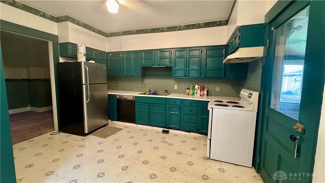 415 Garfield Avenue, Troy, OH 45373