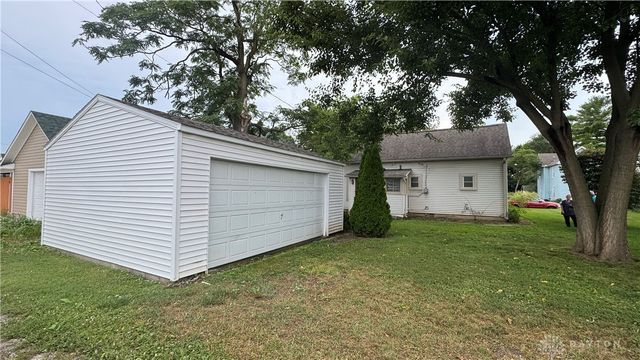 415 Garfield Avenue, Troy, OH 45373