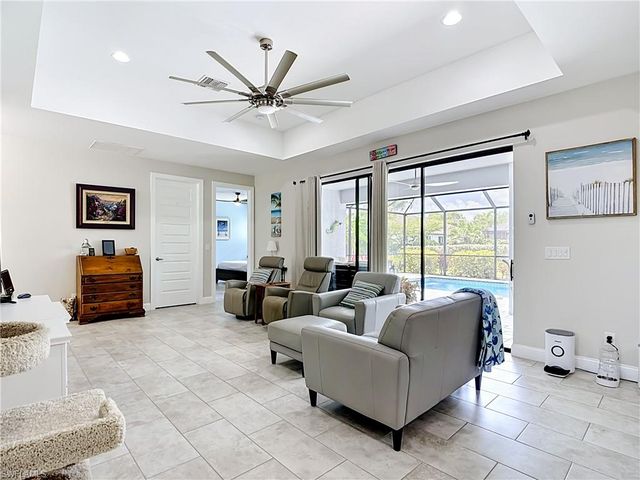 1734 SW 18th ST, Cape Coral, FL 33991