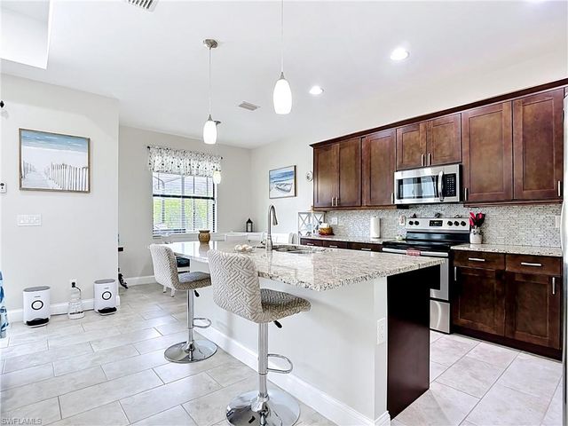 1734 SW 18th ST, Cape Coral, FL 33991