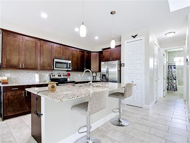 1734 SW 18th ST, Cape Coral, FL 33991