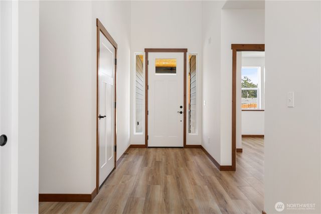 801 NW Shire Street, Oak Harbor, WA 98277