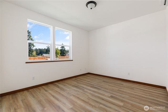 801 NW Shire Street, Oak Harbor, WA 98277