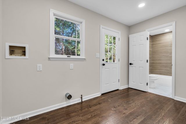 132 Holly Court, Little Egg Harbor, NJ 08087