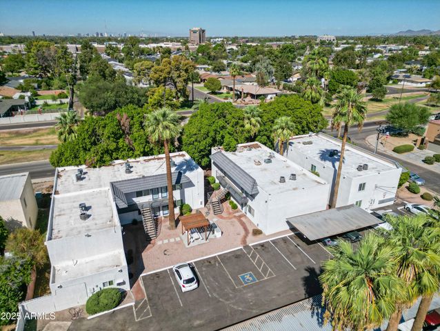 2539 N 48TH Street, Phoenix, AZ 85008