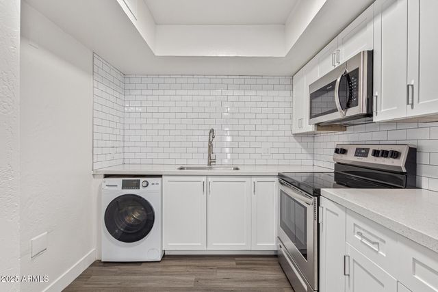 2539 N 48TH Street, Phoenix, AZ 85008