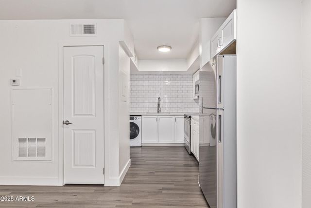 2539 N 48TH Street, Phoenix, AZ 85008