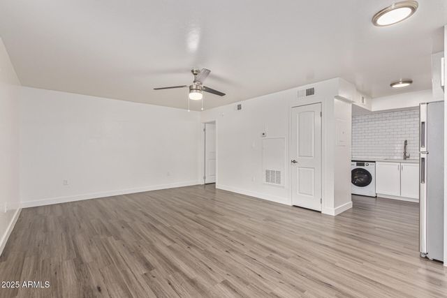 2539 N 48TH Street, Phoenix, AZ 85008