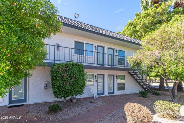 2539 N 48TH Street, Phoenix, AZ 85008