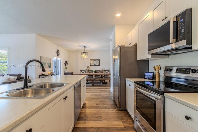 13680 SW 191st Ter, Miami, FL 33177