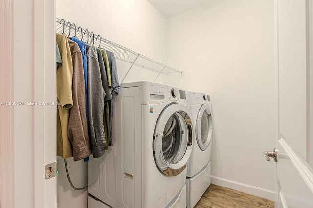 13680 SW 191st Ter, Miami, FL 33177