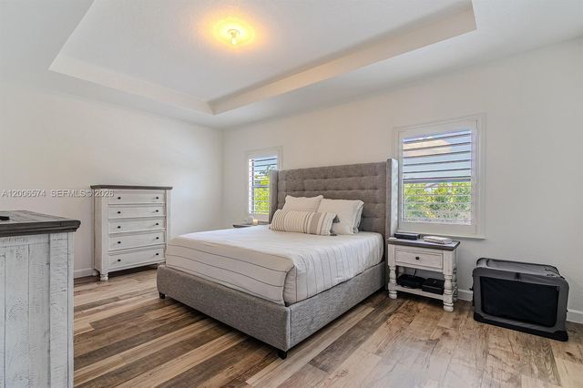 13680 SW 191st Ter, Miami, FL 33177