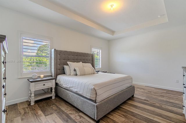 13680 SW 191st Ter, Miami, FL 33177