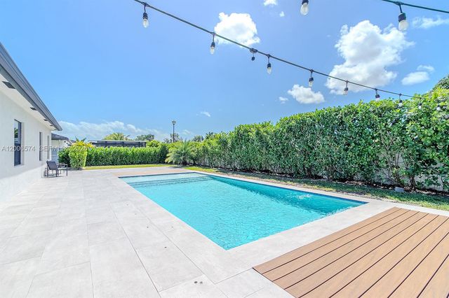 13680 SW 191st Ter, Miami, FL 33177