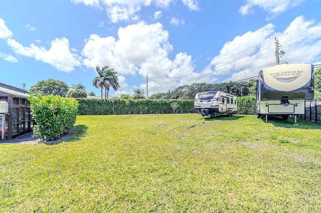 13680 SW 191st Ter, Miami, FL 33177