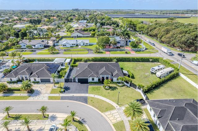 13680 SW 191st Ter, Miami, FL 33177