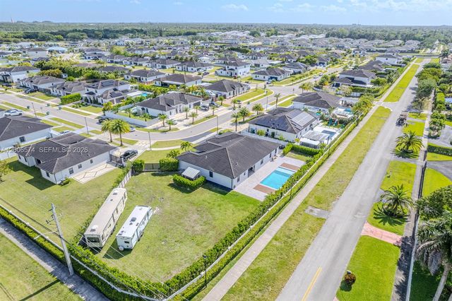 13680 SW 191st Ter, Miami, FL 33177