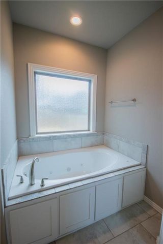 301 Cisterna Drive, Centerton, AR 72719