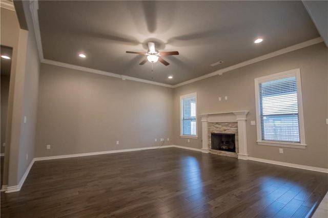 301 Cisterna Drive, Centerton, AR 72719